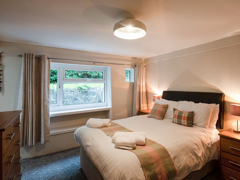 Double bedroom | Frondeg, Aberaeron