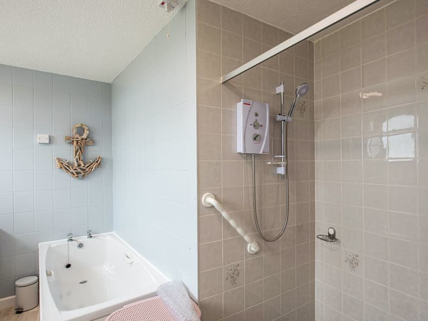 Bathroom | Frondeg, Aberaeron