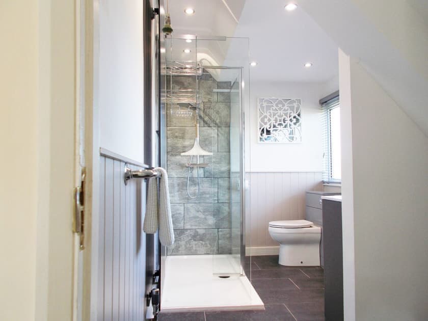 En-suite | Alderley House, Bourton-on-the-Water