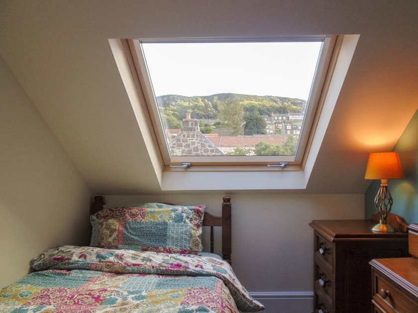 Twin bedroom | Newburgh C Listed Townhouse, Newburgh, near Cupar