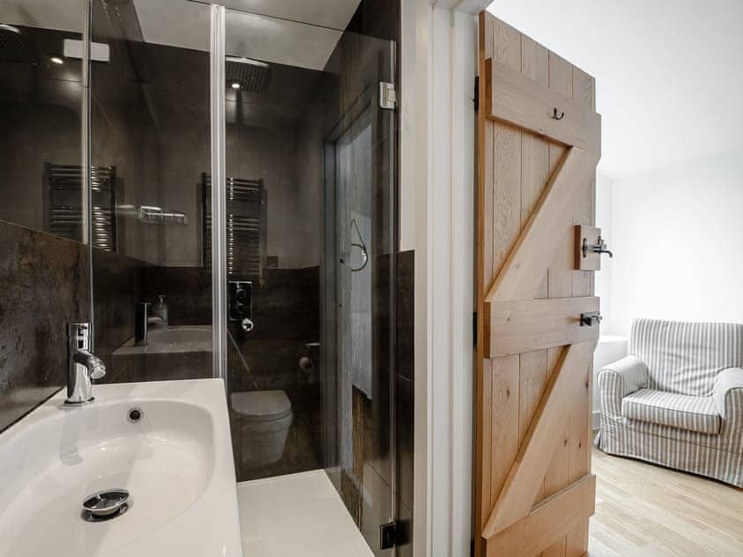 En-suite | Hafan Yr Haul, Arthog