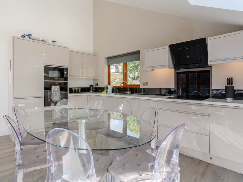 Kitchen/diner | Waterside Lodge Three - Ashgrove Country Park, Elland