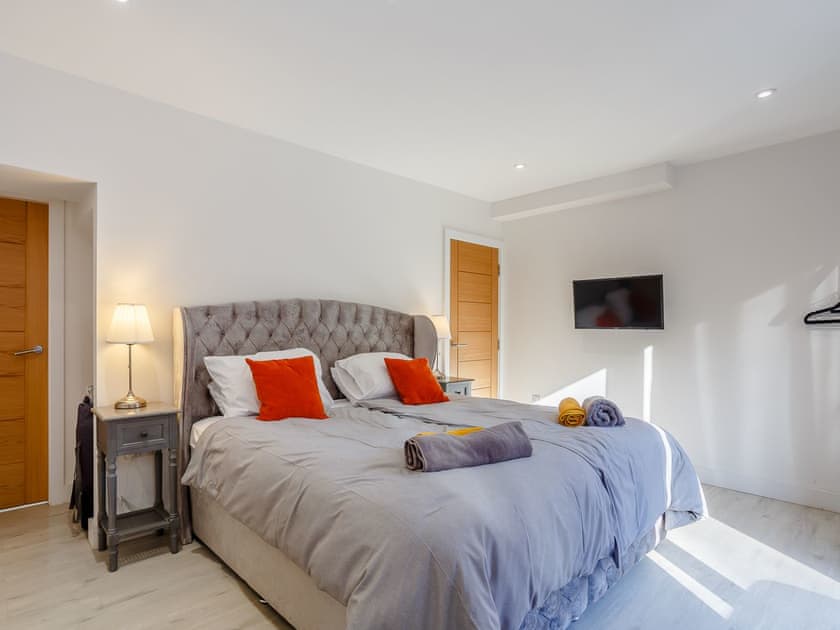 Double bedroom | Waterside Lodge Three - Ashgrove Country Park, Elland
