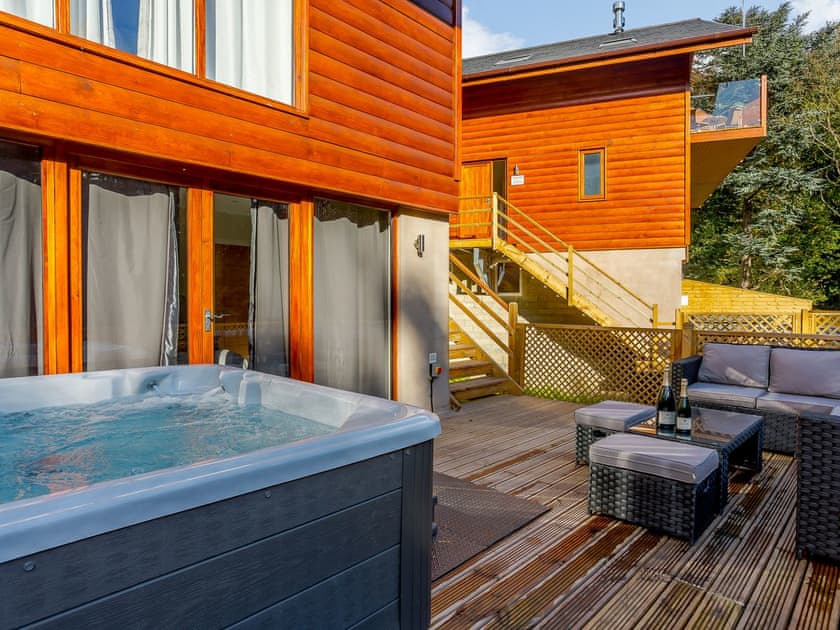 Hot tub | Waterside Lodge Three - Ashgrove Country Park, Elland
