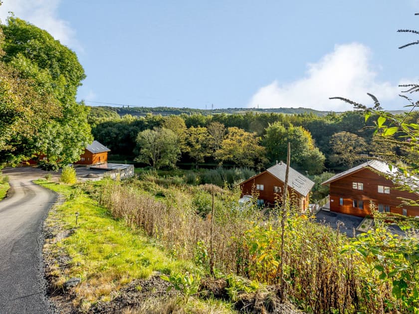 Setting | Waterside Lodge Three - Ashgrove Country Park, Elland
