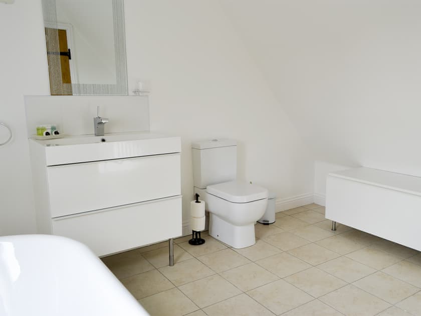 Bathroom | Shepherd’s Cottage, Longframlington