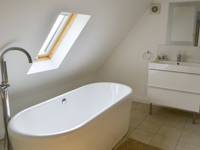 Bathroom | Shepherd’s Cottage, Longframlington