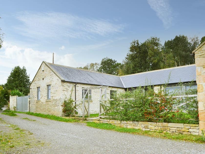 Exterior | Stable House - Lockhaugh Farm Cottages & Carriages, Rowlands Gill