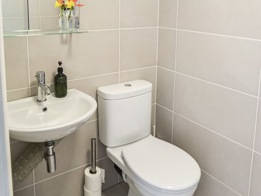 Shower room | Gardeners Cottage - Lockhaugh Farm Cottages & Carriages, Rowlands Gill