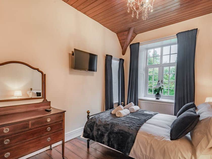 Double bedroom | Groudd Hall, Cerrigydrudion