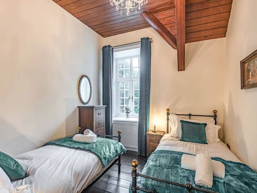 Twin bedroom | Groudd Hall, Cerrigydrudion