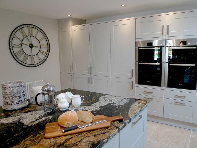 Double bedroom | Woodland Lodge, Bishopsoil, near Goole