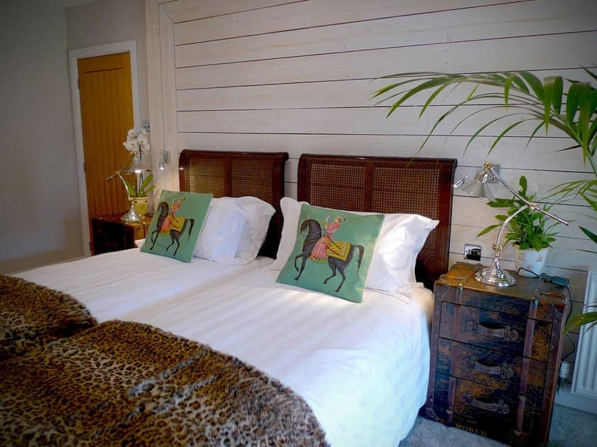Twin bedroom | Woodland Lodge, Bishopsoil, near Goole