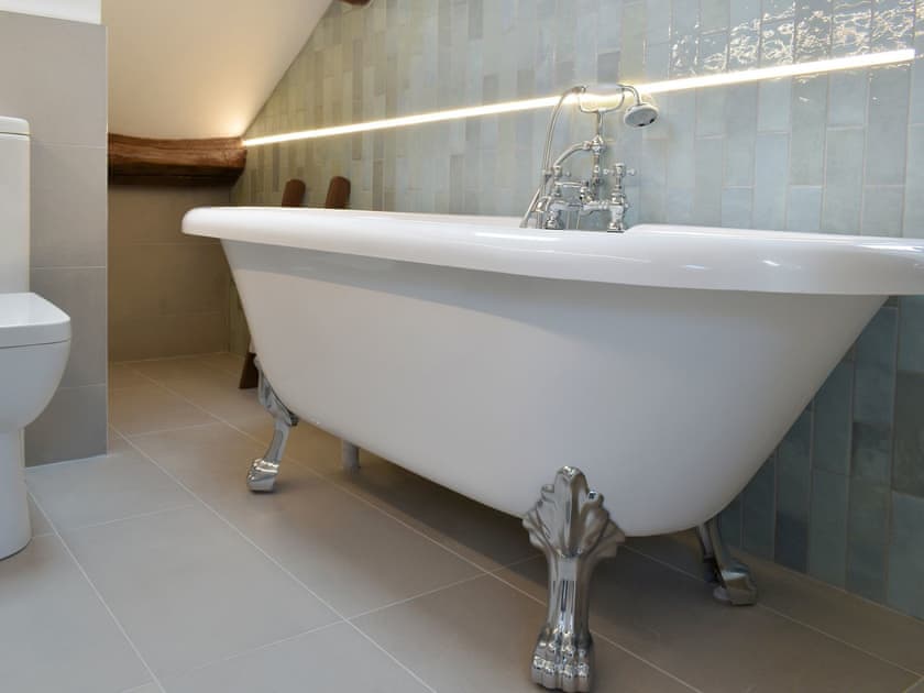Bathroom | Seamstress Cottage, Ripponden