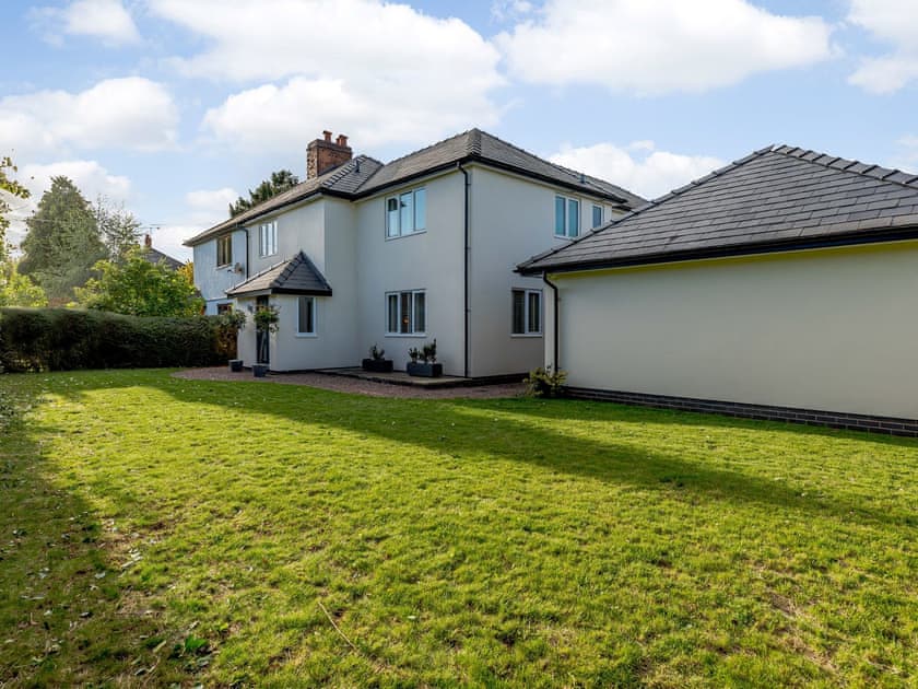 Exterior | Molton House, Leigh Sinton, near Malvern