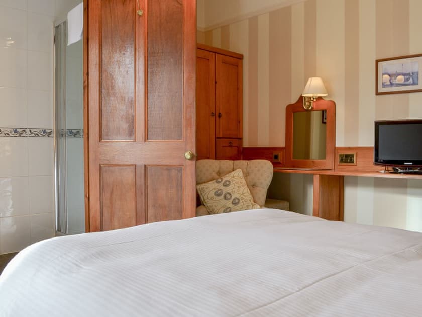 Double bedroom | Newstead, Windermere
