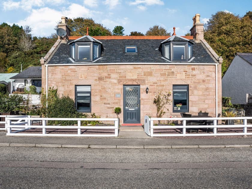 Exterior | Shore View Cottage, Kessock