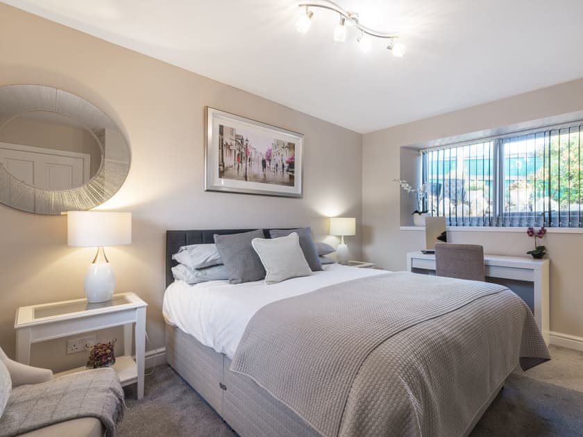Double bedroom | Shore View Cottage, Kessock