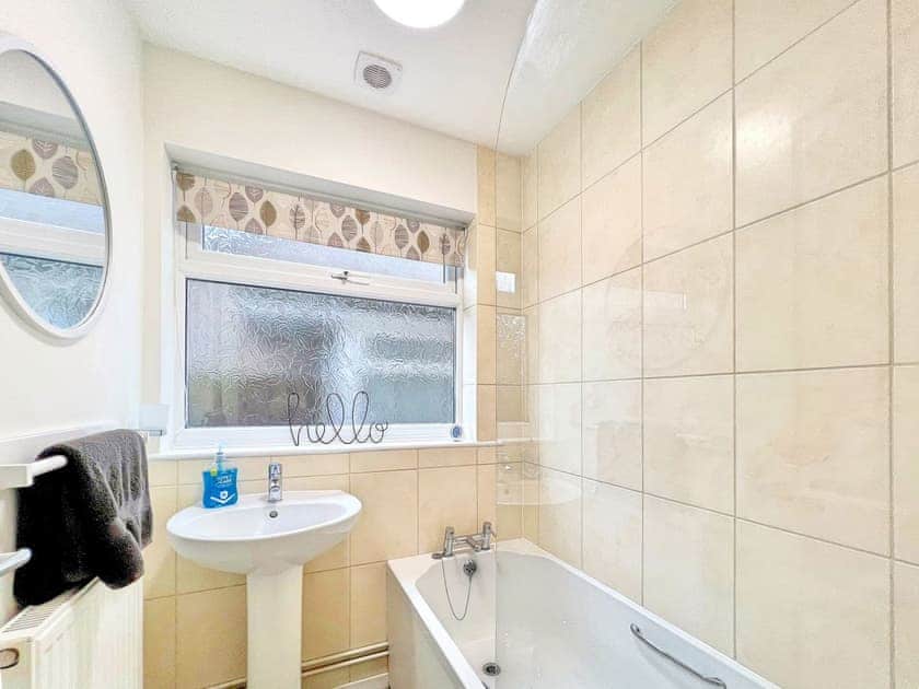 Bathroom | Seahorse Cottage, Cromer