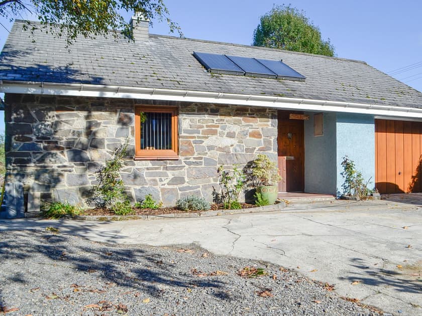 Exterior | Swn Y Nant, Pontrhydfendigaid