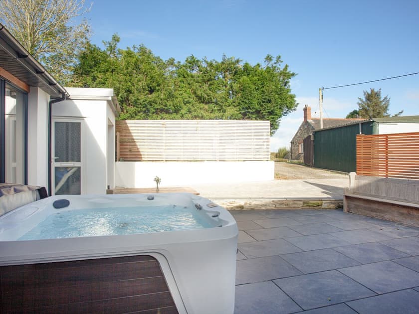 Hot tub | Vredehoek, Blunts, near Saltash