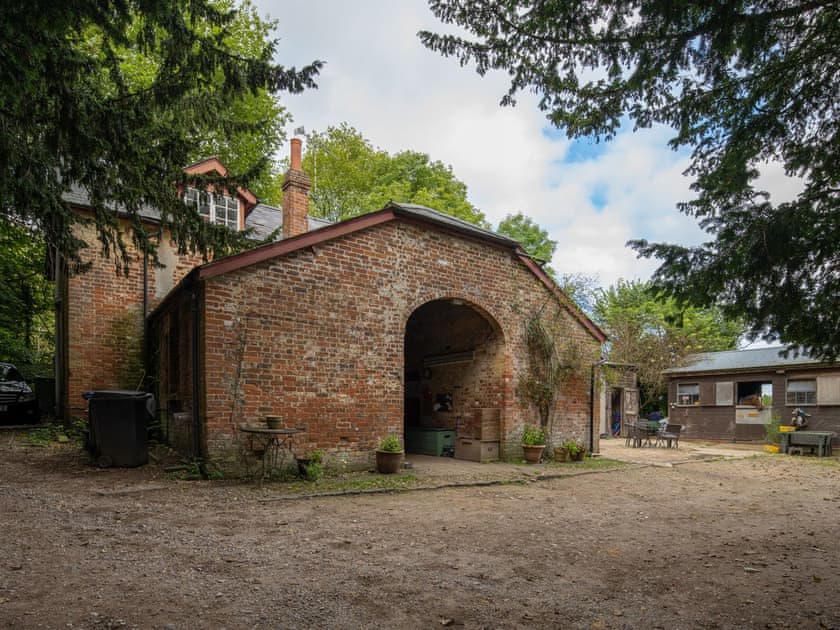 Exterior | The Annexe at Henge Estate, Shrewton