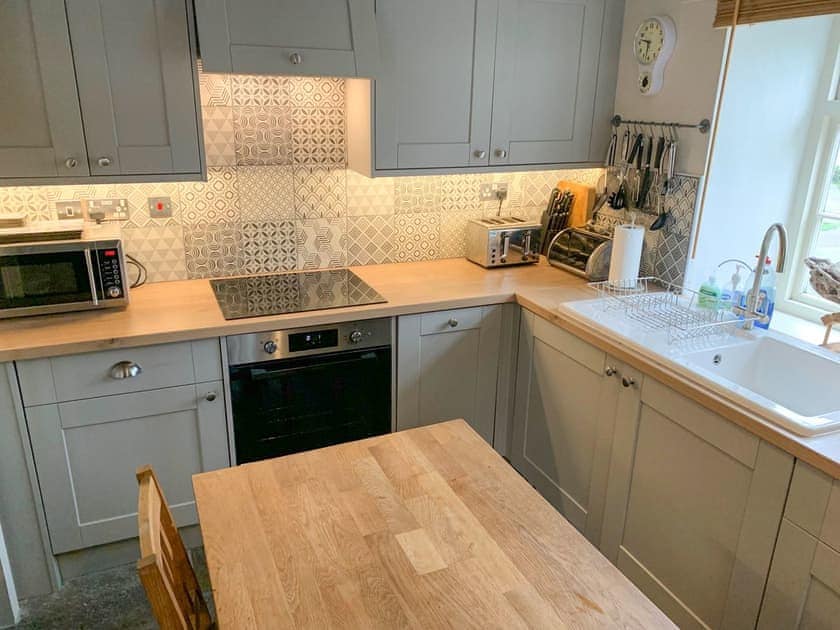 Kitchen/diner | Tregullan Cottage, Boscastle
