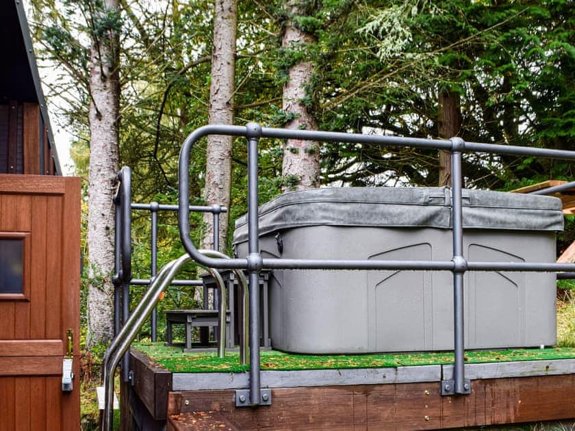 Hot tub | Dundonald Landing - Palm 1 - Dundonald Landings, Oban