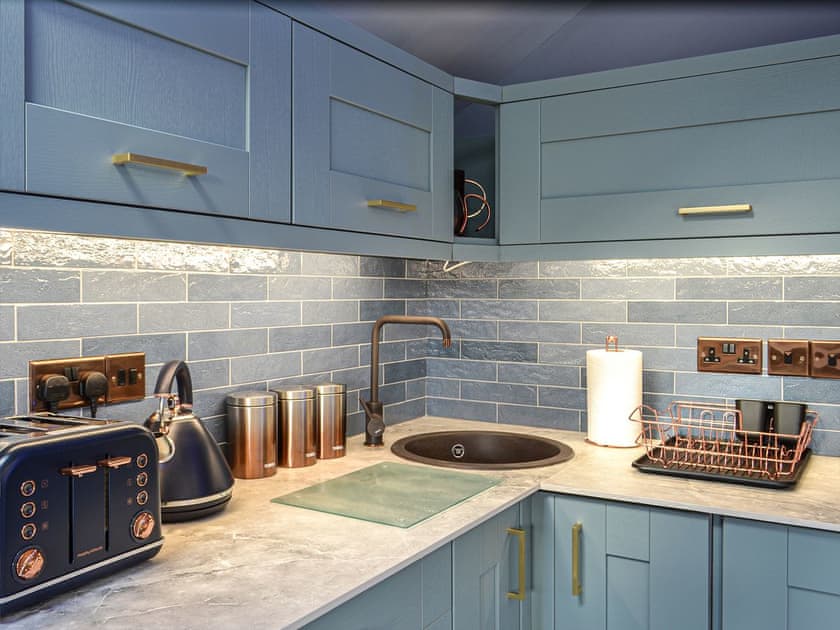 Kitchen | Dundonald Landing - Palm 2 - Dundonald Landings, Oban