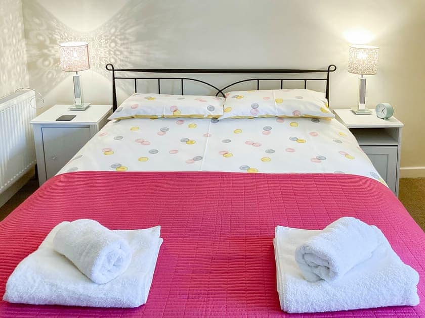 Welcoming double bedroom | Kings Court, Kettlewell near Buckden