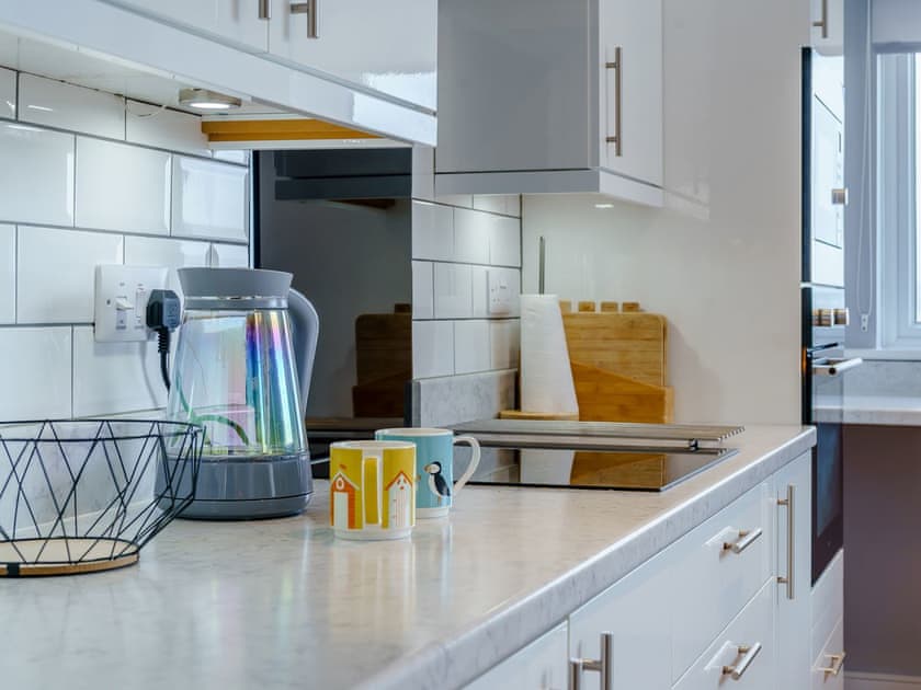 Kitchen | Tyr LLyr, Penclawdd