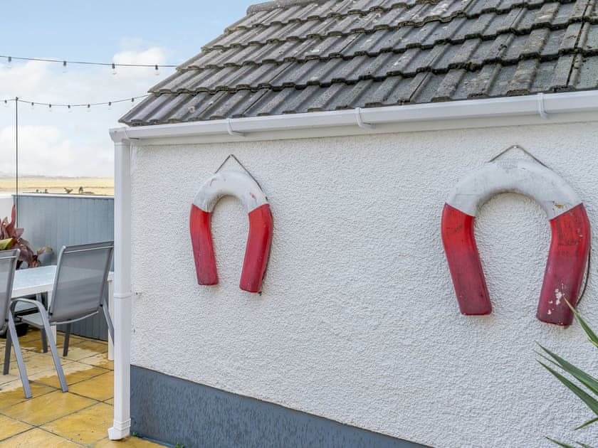 Outdoor area | Tyr LLyr, Penclawdd