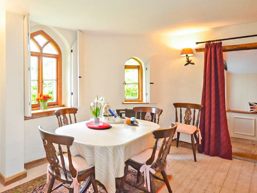 Truffle Cottage, Chichester