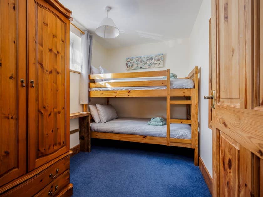 Bunk bedroom | Robins Nest - Holly Hedge Farm, Holly Hedge Farm