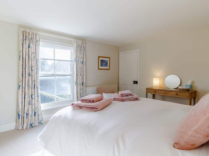 Double bedroom | Robin Cottage, Holt