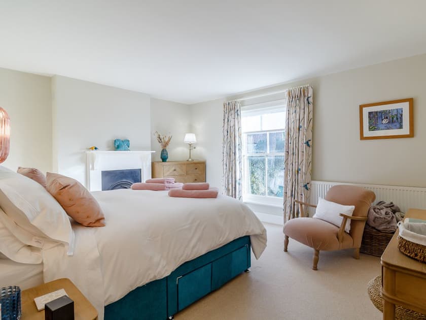 Double bedroom | Robin Cottage, Holt