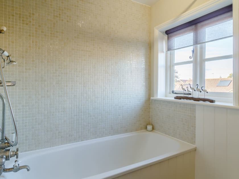 Bathroom | Robin Cottage, Holt