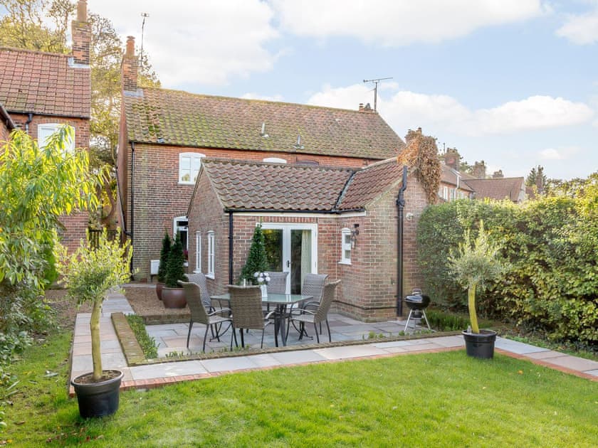 Exterior | Robin Cottage, Holt