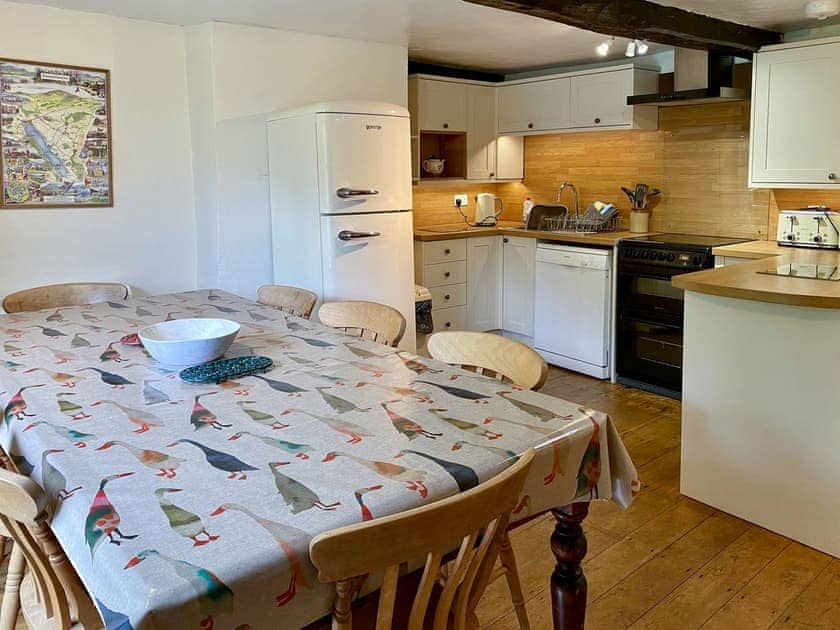 Kitchen/diner | Brook House 1 - Brook House Cottage Holidays, Bassenthwaite