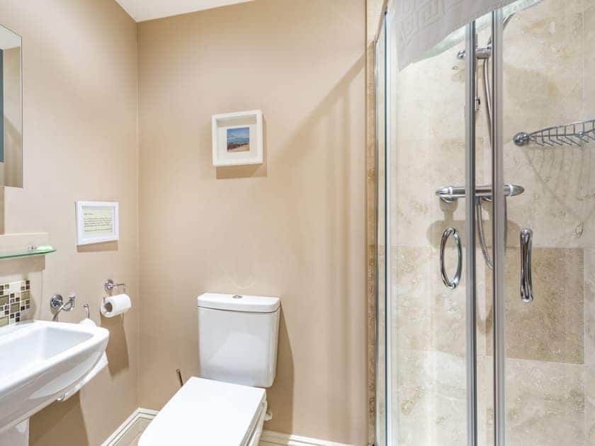 En-suite | The Scotch Arms Mews, Brampton