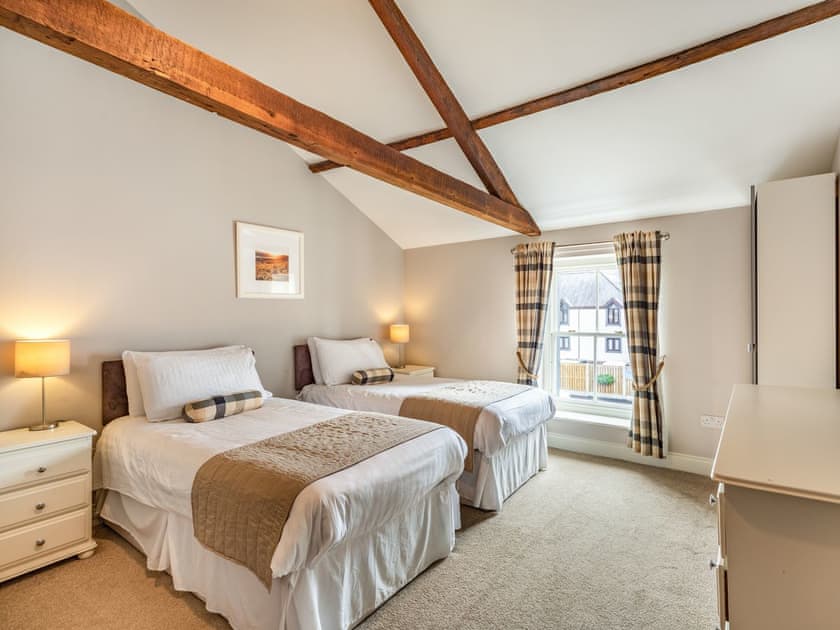 Twin bedroom | The Scotch Arms Mews, Brampton
