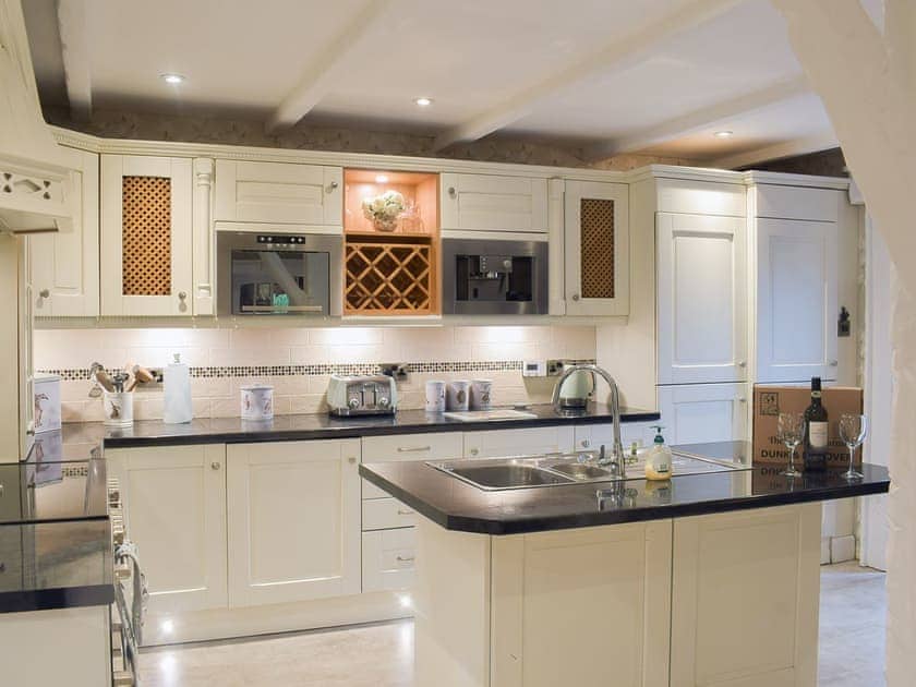 Kitchen | Tennox House - Tennox Farm, Kilbirnie
