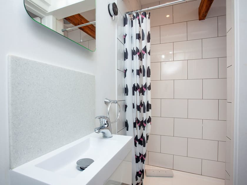 En-suite | The Woodshed, Buckland Filleigh near Bideford
