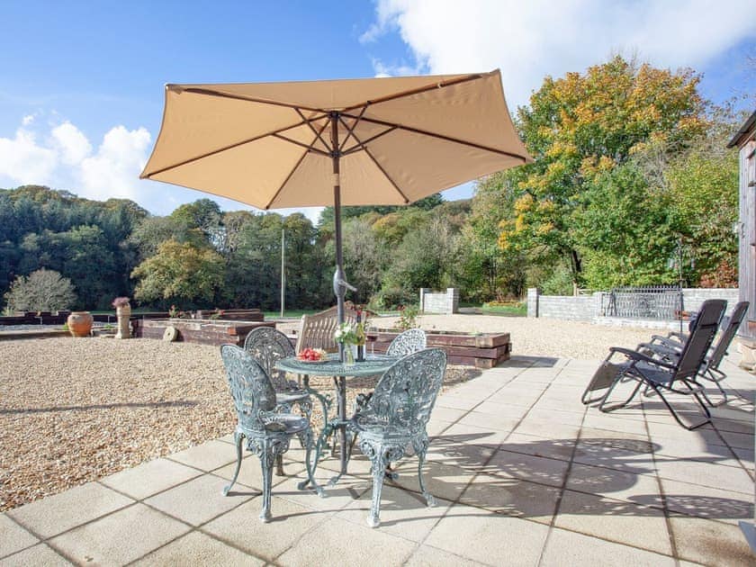 Sitting-out-area | The Woodshed, Buckland Filleigh near Bideford