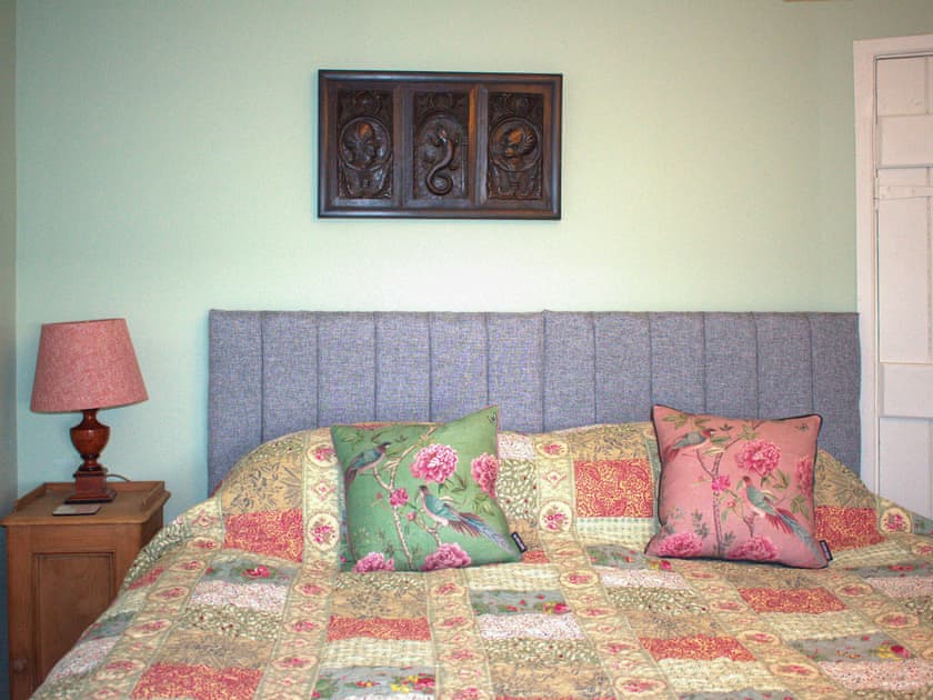 Super Kingsize bedroom  | Mount Pleasant, St Weonards