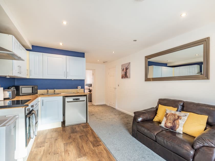 Raglan ApartmentsApartment 2 in Whitby Hoseasons