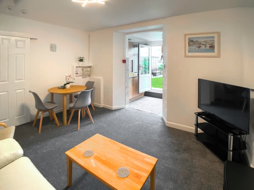 Dining Area | Apartment 2 Bedford Holiday Flats - Bedford Holiday Flats, Paignton