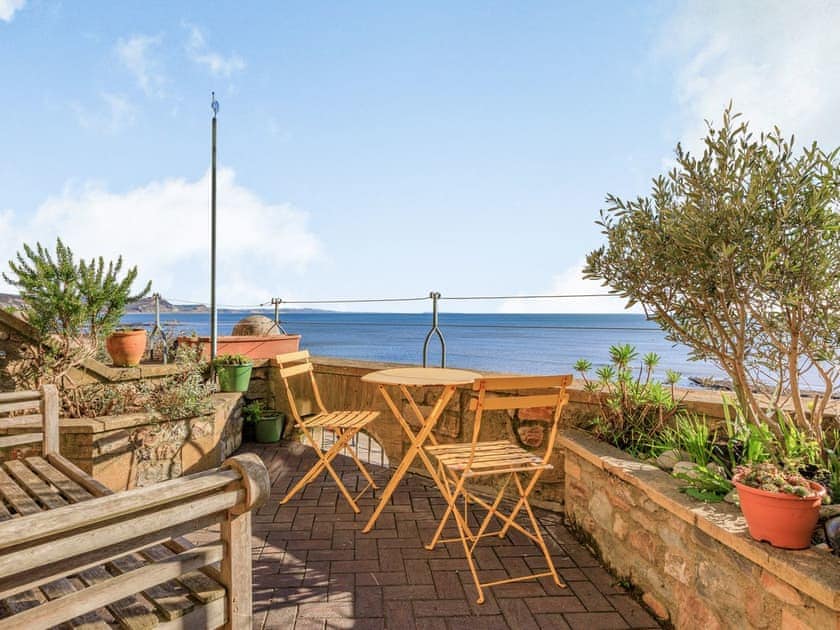 Sitting-out-area | Sundial House, Lyme Regis