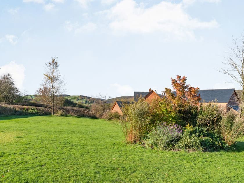 Garden | Cuckoo Hill Lodge, Rhayader