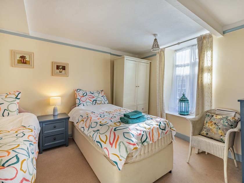 Twin bedroom | Lavender Cottage - Lyme Regis Cottages, Lyme Regis